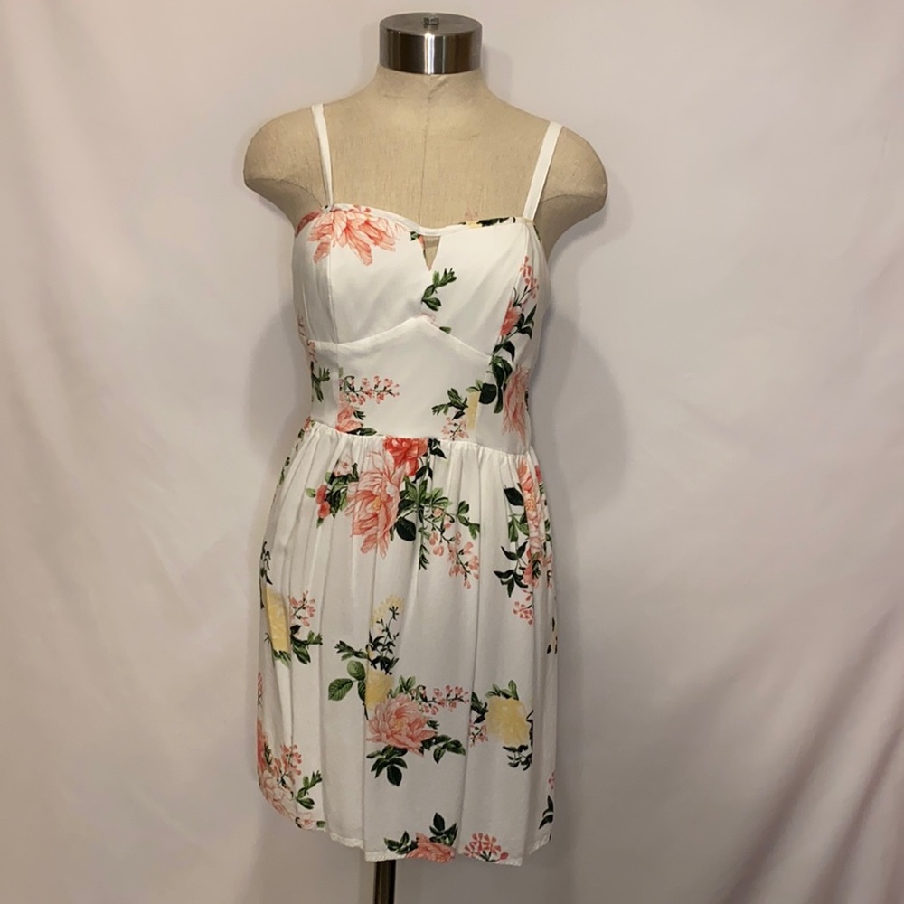Medium summer dress